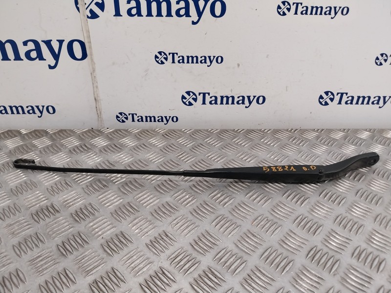 Recambio de brazo limpia delantero derecho para nissan interstar m1 fm referencia OEM IAM 8200734777  