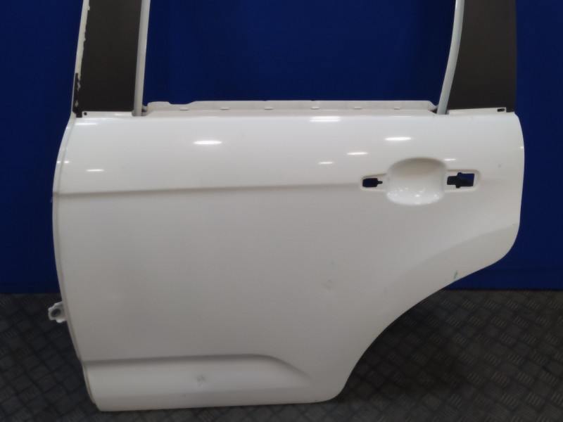 Recambio de puerta trasera izquierda para citroën c3 1.4 referencia OEM IAM   