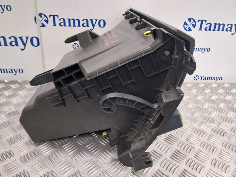 Recambio de guantera para nissan interstar m1 fm referencia OEM IAM 685006535R 00233139 00233136