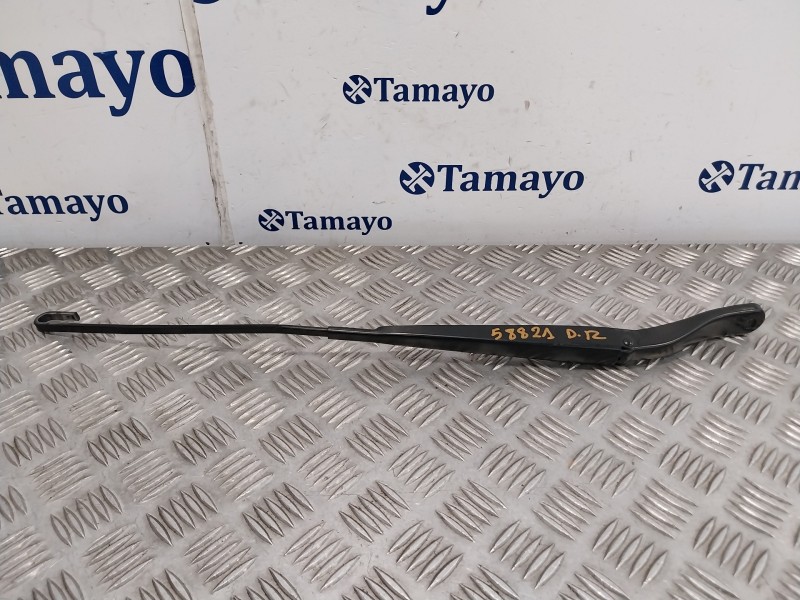 Recambio de brazo limpia delantero izquierdo para nissan interstar m1 fm referencia OEM IAM 8200734776  