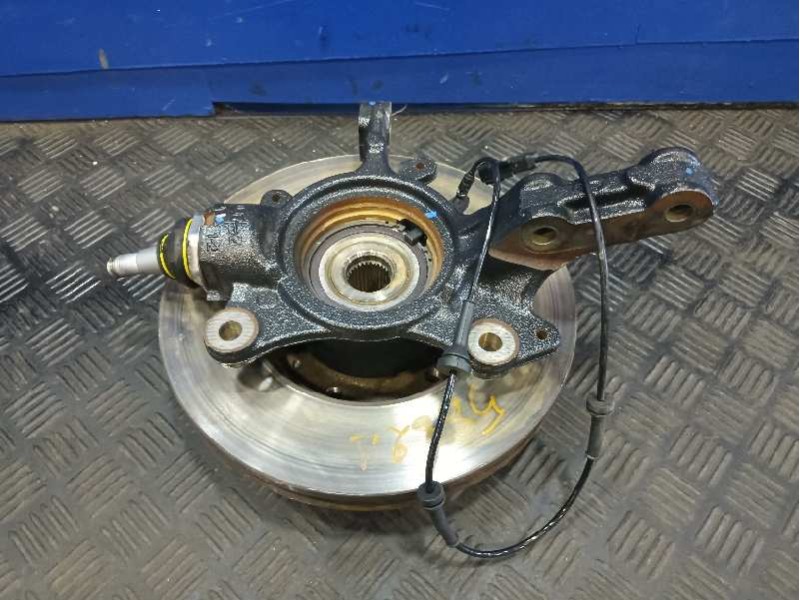 Recambio de mangueta delantera izquierda para nissan interstar m1 fm referencia OEM IAM   