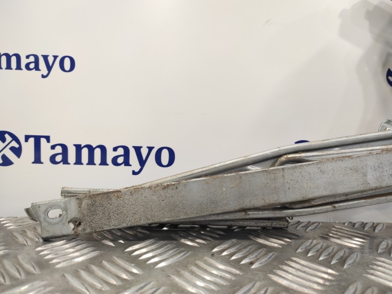 Recambio de elevalunas delantero derecho para toyota yaris 1.3 16v cat referencia OEM IAM 857100D100 AV2621002331 973582101