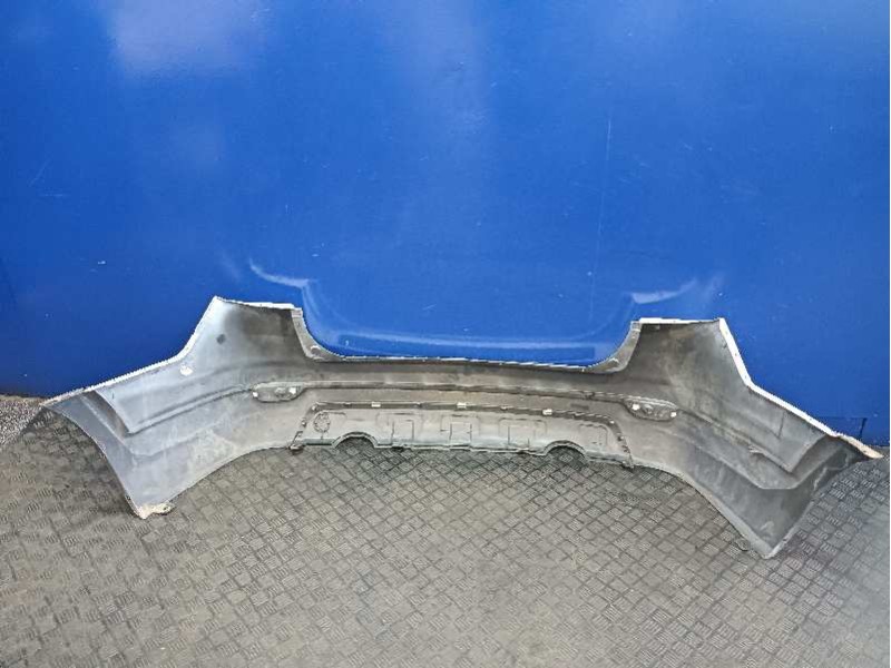 Recambio de paragolpes trasero para chevrolet captiva 2.4 cat referencia OEM IAM   