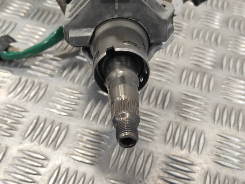 Recambio de columna direccion para toyota yaris 1.3 16v cat referencia OEM IAM 452500D182  JJ002004292