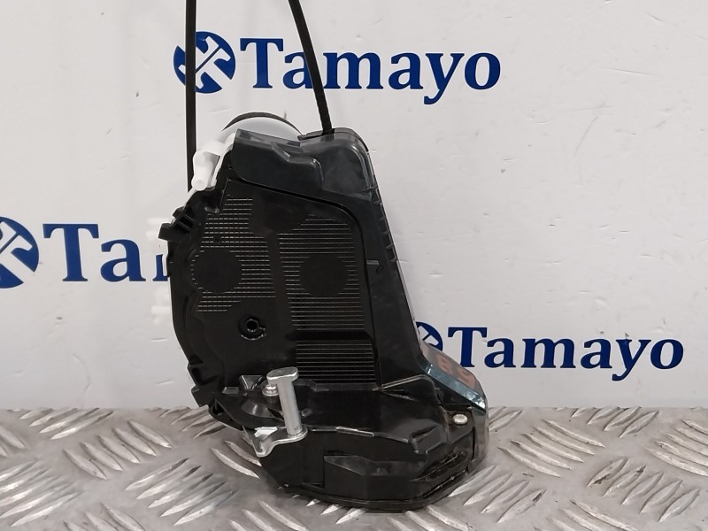 Recambio de cerradura puerta trasera izquierda para toyota yaris cross cross (xp210) referencia OEM IAM M7314460M6  