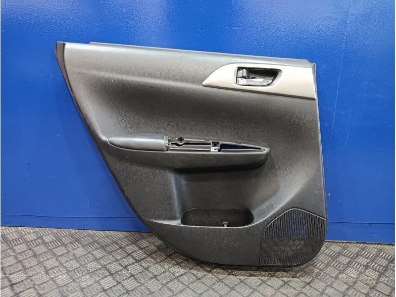 Recambio de guarnecido puerta trasera izquierda para subaru impreza g12 2.0 diesel cat referencia OEM IAM   