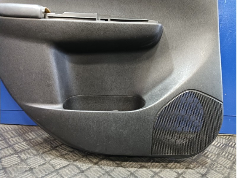 Recambio de guarnecido puerta trasera izquierda para subaru impreza g12 2.0 diesel cat referencia OEM IAM   