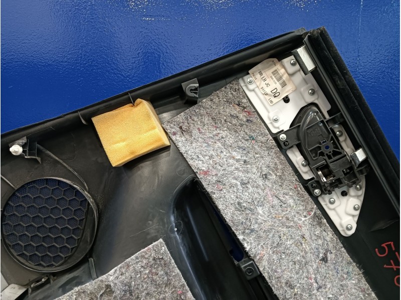 Recambio de guarnecido puerta trasera izquierda para subaru impreza g12 2.0 diesel cat referencia OEM IAM   