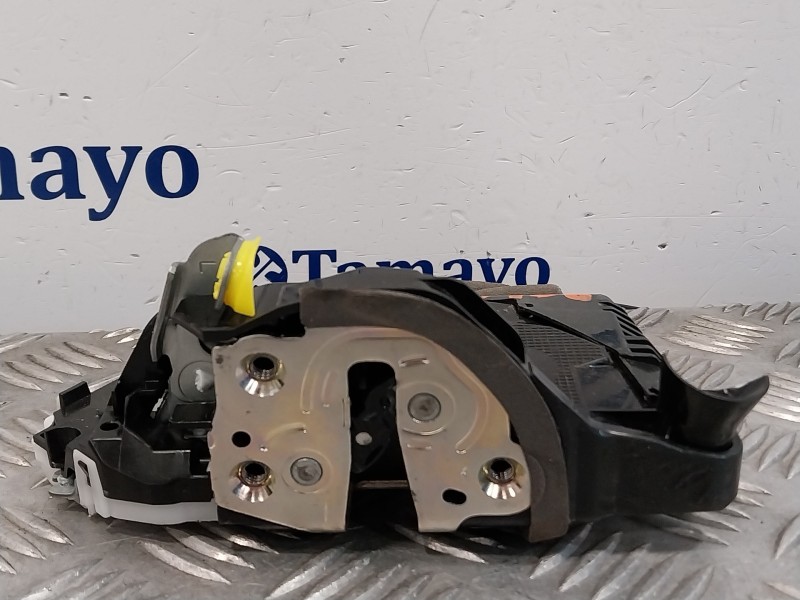 Recambio de cerradura puerta delantera izquierda para toyota yaris cross cross (xp210) referencia OEM IAM M7313660M6  