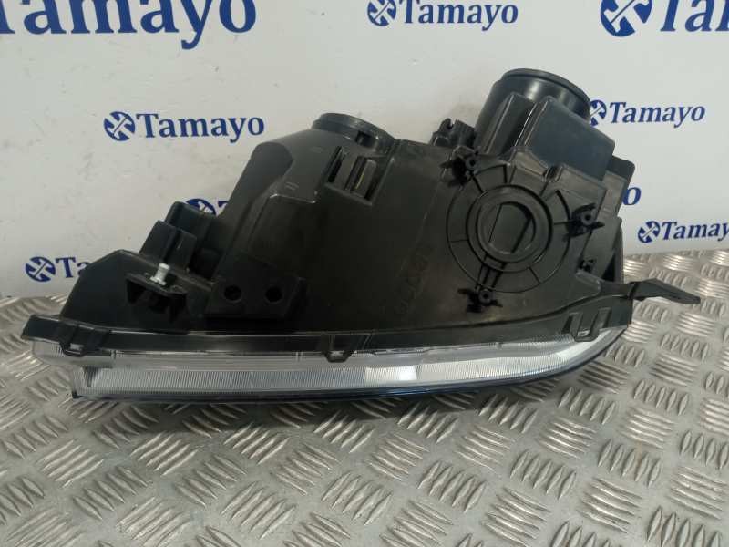 Recambio de faro derecho para suzuki grand vitara jb (jt) referencia OEM IAM 082181135R  