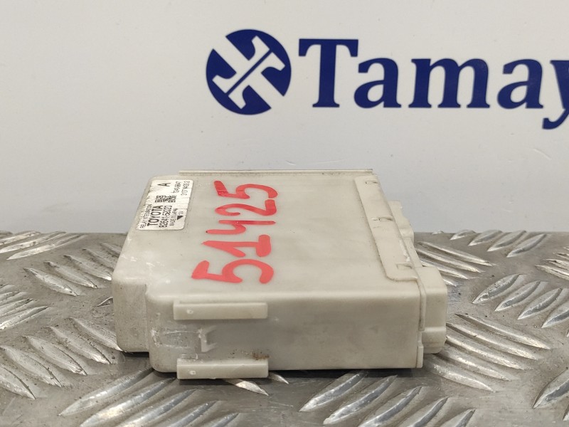 Recambio de modulo electronico para toyota yaris 1.3 16v cat referencia OEM IAM 8264152020  72409647