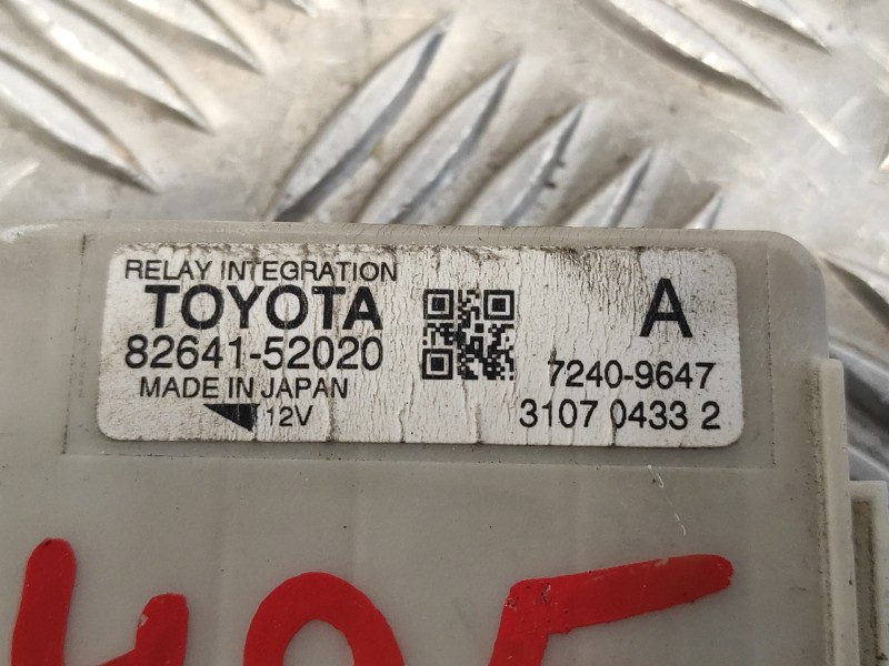 Recambio de modulo electronico para toyota yaris 1.3 16v cat referencia OEM IAM 8264152020  72409647