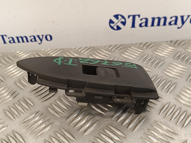 Recambio de mando elevalunas trasero derecho para toyota prius (nhw30) 1.8 16v cat referencia OEM IAM 7427147060  