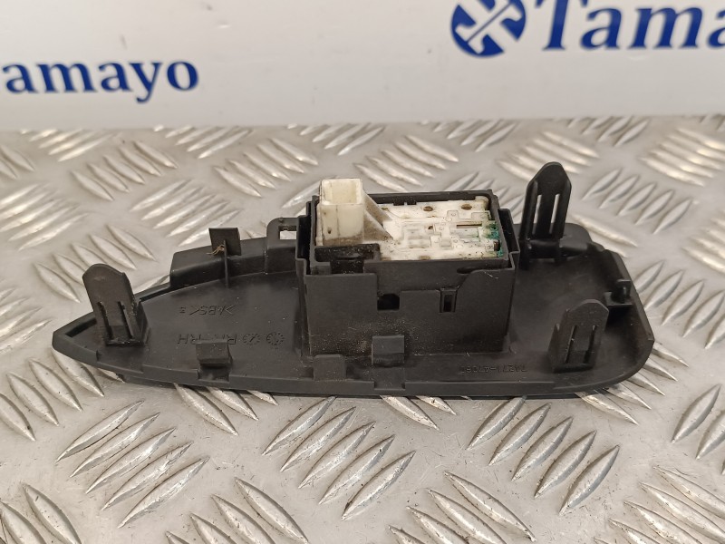 Recambio de mando elevalunas trasero derecho para toyota prius (nhw30) 1.8 16v cat referencia OEM IAM 7427147060  