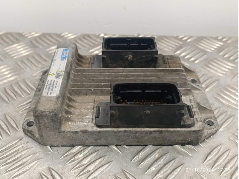 Recambio de centralita motor uce para opel meriva 1.7 16v cdti referencia OEM IAM 8973509488  1125000166