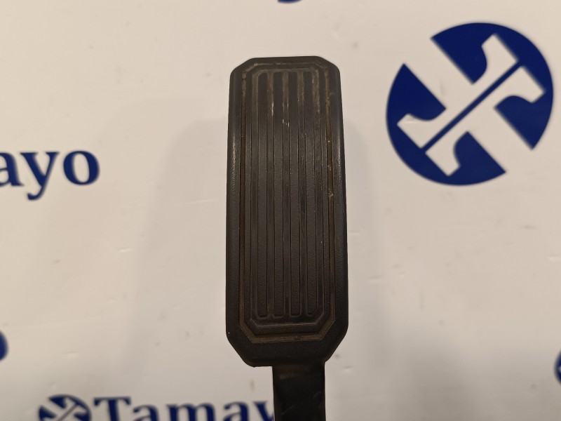 Recambio de pedal acelerador para toyota prius (nhw30) 1.8 16v cat referencia OEM IAM 7811012010  1988007310