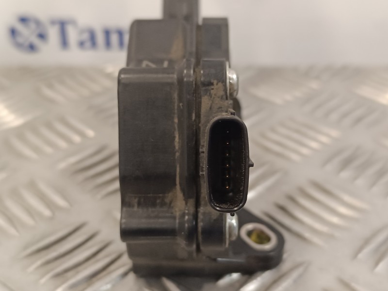 Recambio de pedal acelerador para toyota prius (nhw30) 1.8 16v cat referencia OEM IAM 7811012010  1988007310