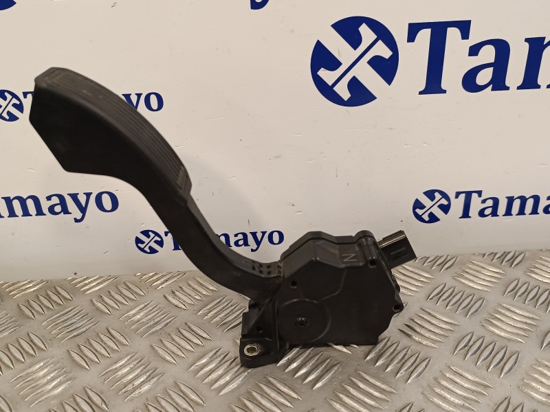 Recambio de pedal acelerador para toyota prius (nhw30) 1.8 16v cat referencia OEM IAM 7811012010  1988007310