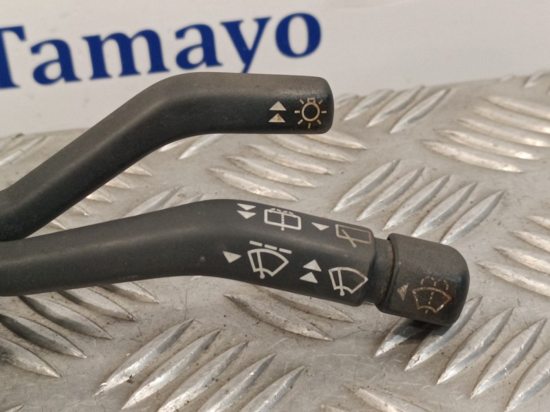 Recambio de mando limpia para ford sierra berlina 2.0 cat referencia OEM IAM 90BG11K665DD  
