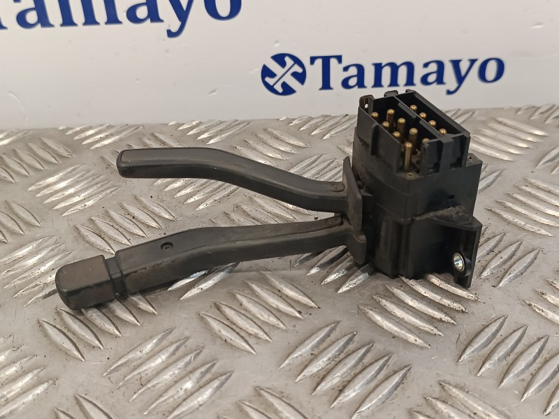 Recambio de mando limpia para ford sierra berlina 2.0 cat referencia OEM IAM 90BG11K665DD  