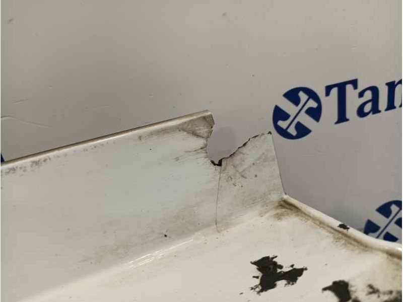 Recambio de rejilla delantera para opel vivaro referencia OEM IAM 8200137047  