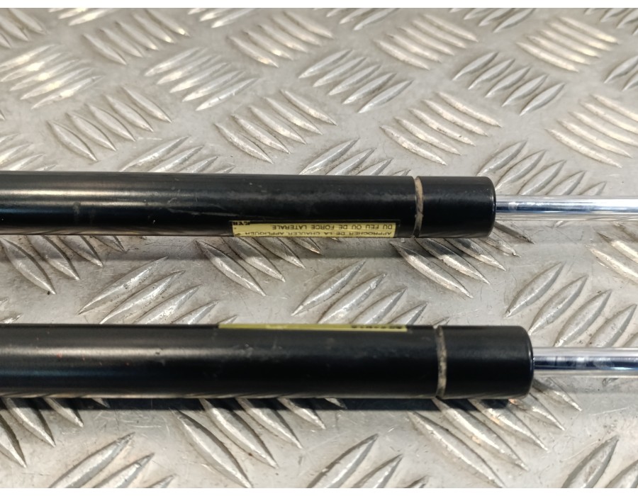 Recambio de amortiguadores maletero / porton para subaru impreza g12 2.0 diesel cat referencia OEM IAM   