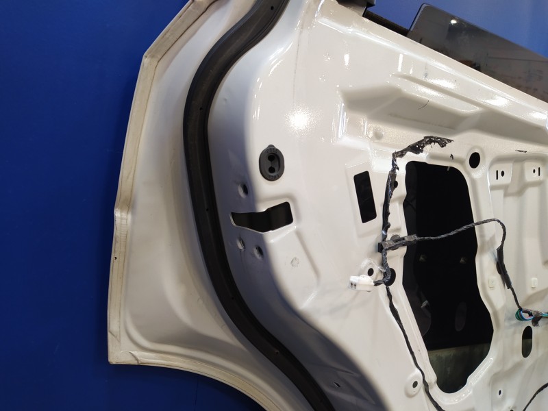 Recambio de puerta trasera izquierda para subaru forester s12 xs classic referencia OEM IAM   