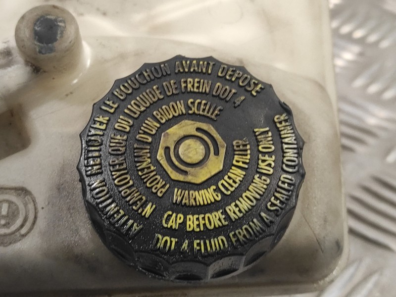 Recambio de bomba freno para citroën xsara berlina 2.0 hdi referencia OEM IAM 21028799  
