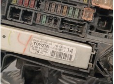 Recambio de caja reles / fusibles para toyota prius (nhw30) 1.8 16v cat referencia OEM IAM 8264147090  72818793 2