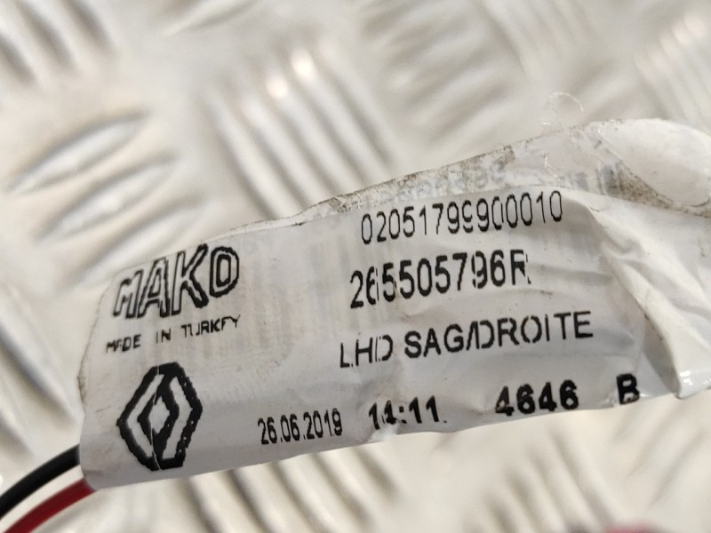Recambio de piloto trasero derecho porton para renault clio iv 0.9 tce referencia OEM IAM 265505796R  