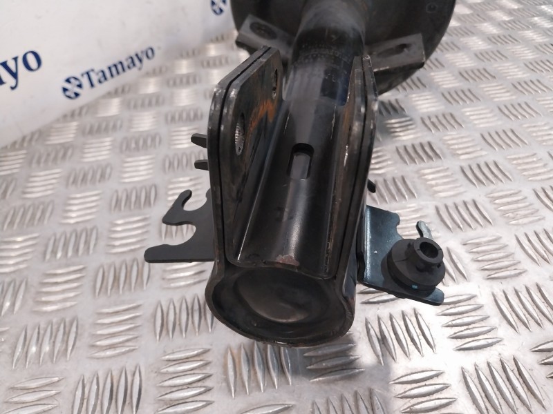Recambio de amortiguador delantero derecho para nissan interstar m1 fm referencia OEM IAM 543028774R 5430300Q1C 33091000706