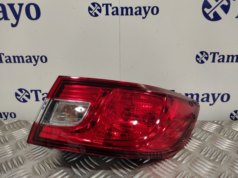 Recambio de piloto trasero derecho para renault clio iv 0.9 energy referencia OEM IAM 265509846R  