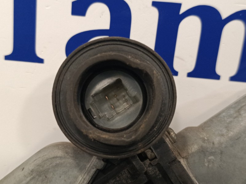 Recambio de elevalunas trasero derecho para toyota prius (nhw30) 1.8 16v cat referencia OEM IAM 8571047080  T7201062020