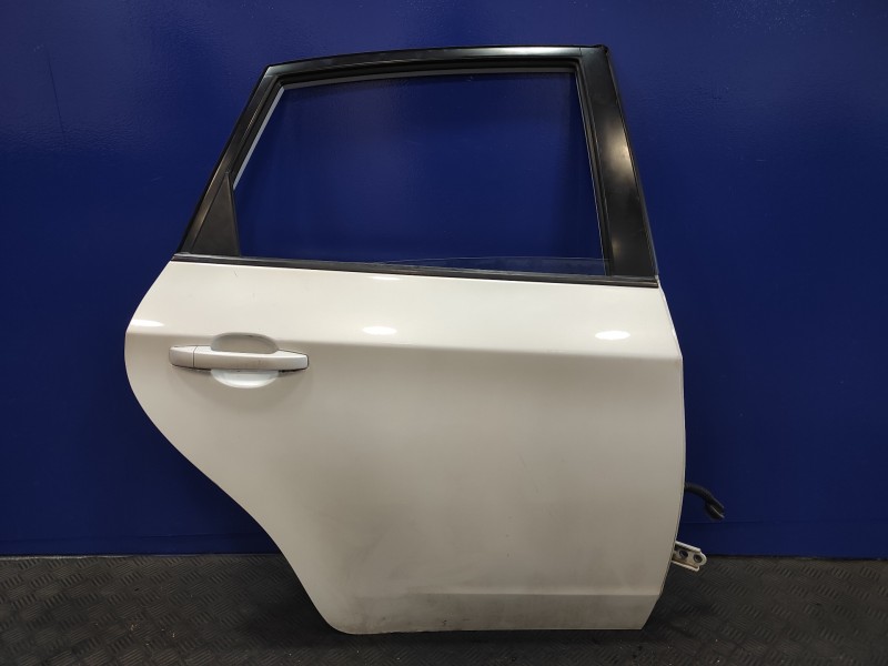 Recambio de puerta trasera derecha para subaru impreza g12 2.0 diesel cat referencia OEM IAM   