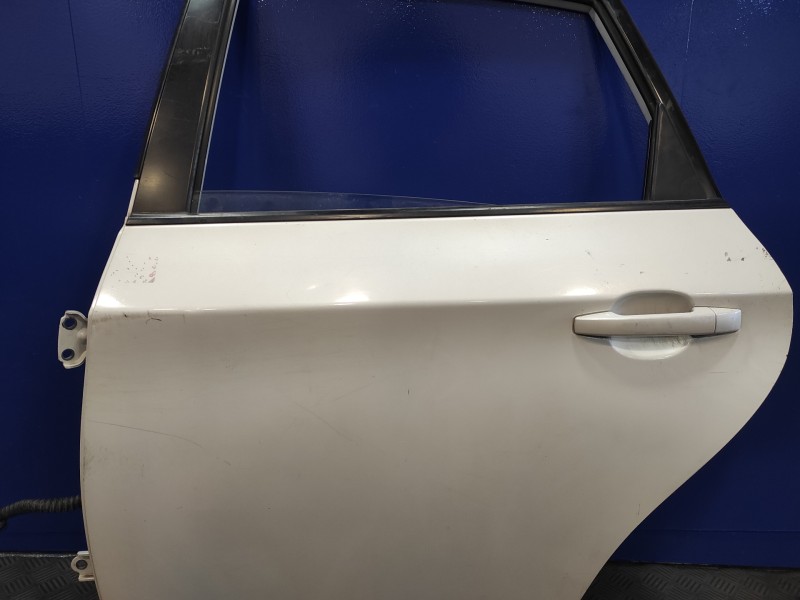 Recambio de puerta trasera izquierda para subaru impreza g12 2.0 diesel cat referencia OEM IAM   