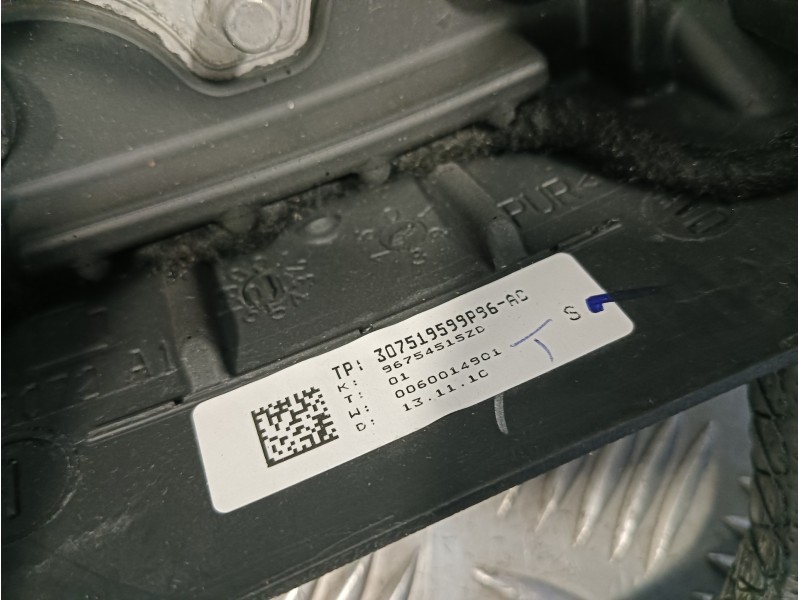 Recambio de volante para citroën c4 lim. 1.6 hdi fap referencia OEM IAM 96754515ZD 9672051477 307519599P96