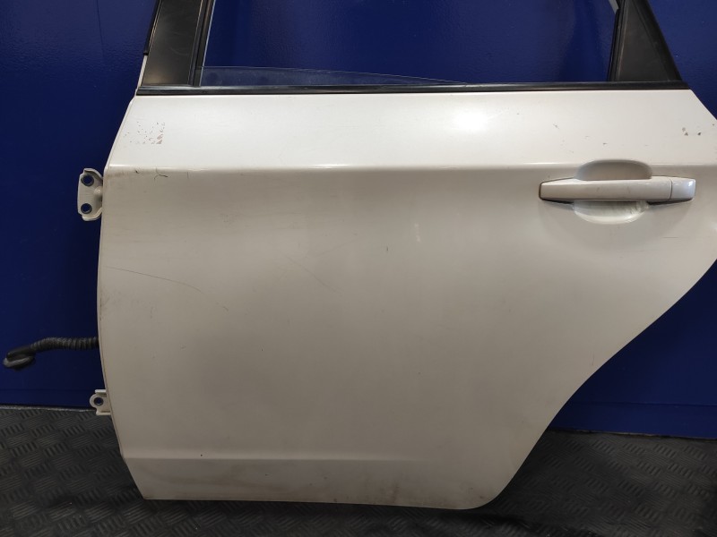 Recambio de puerta trasera izquierda para subaru impreza g12 2.0 diesel cat referencia OEM IAM   