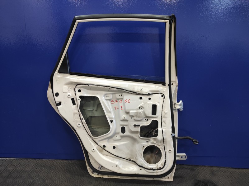 Recambio de puerta trasera izquierda para subaru impreza g12 2.0 diesel cat referencia OEM IAM   