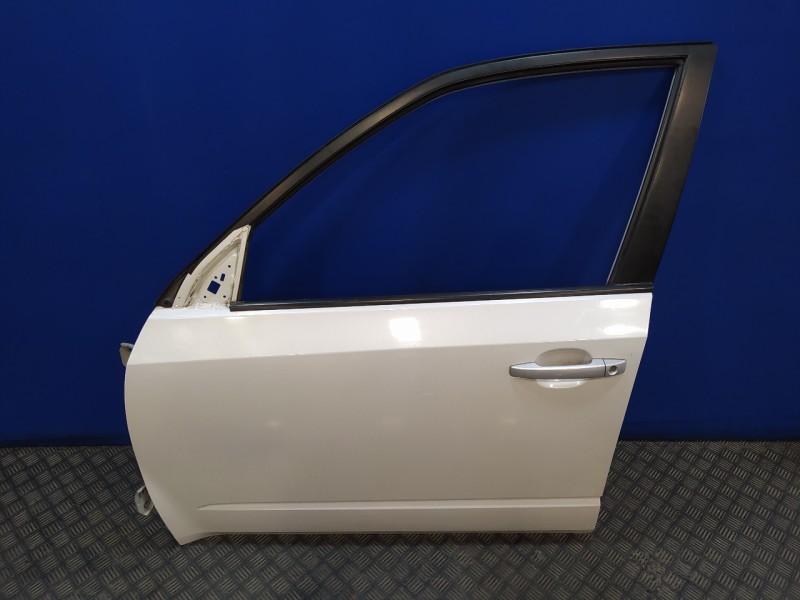 Recambio de puerta delantera izquierda para subaru forester s12 xs classic referencia OEM IAM   