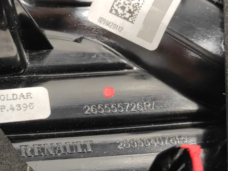 Recambio de piloto trasero izquierdo porton para renault captur 1.3 tce referencia OEM IAM 265555726R  