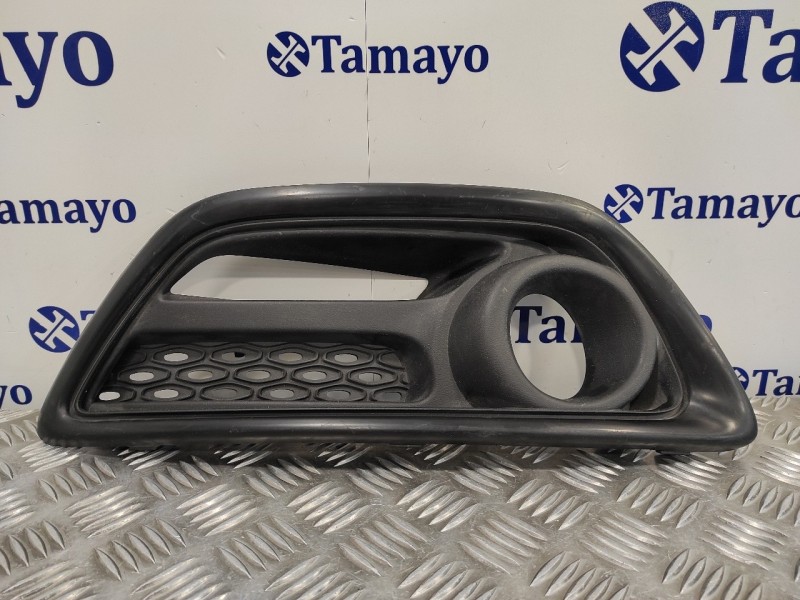 Recambio de moldura para renault captur 1.2 tce referencia OEM IAM 620740754R  
