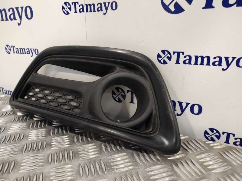 Recambio de moldura para renault captur 1.2 tce referencia OEM IAM 620740754R  