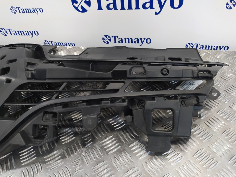 Recambio de rejilla delantera para renault clio iv 1.5 dci diesel fap referencia OEM IAM 622563184R  