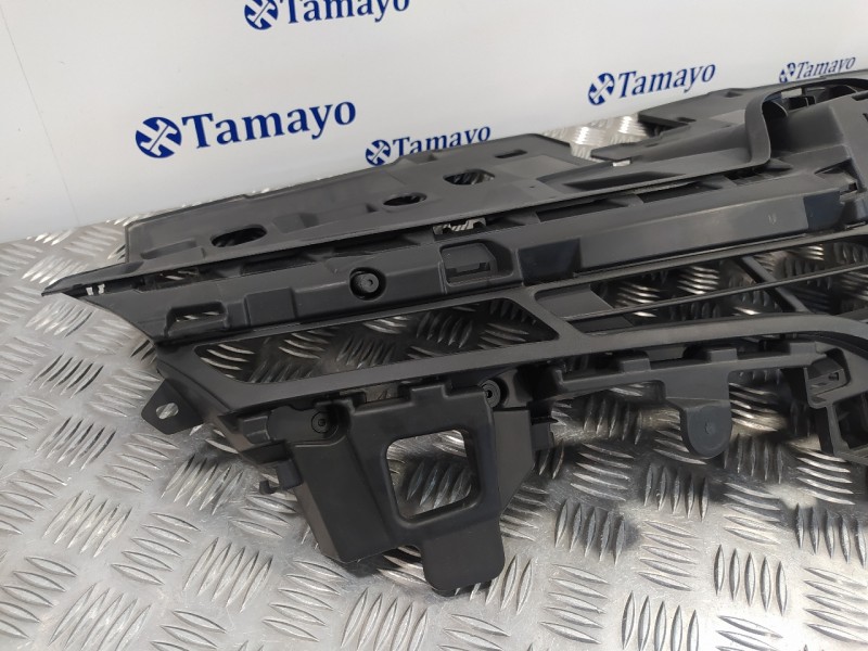 Recambio de rejilla delantera para renault clio iv 1.2 tce referencia OEM IAM 622563184R  