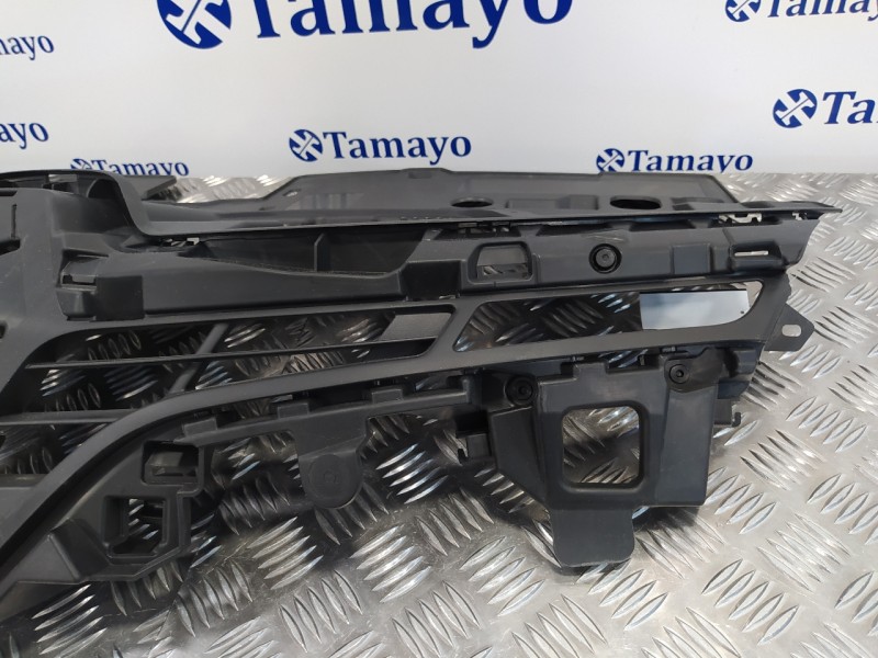 Recambio de rejilla delantera para renault clio iv 1.2 tce referencia OEM IAM 622563184R  