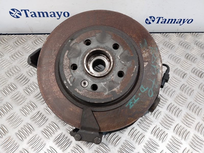 Recambio de mangueta delantera izquierda para mercedes-benz clase m (w163) referencia OEM IAM   