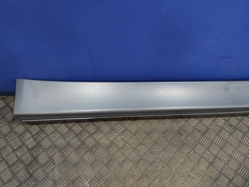 Recambio de estribo para bmw serie 3 lim. (f30) referencia OEM IAM 51777256912  