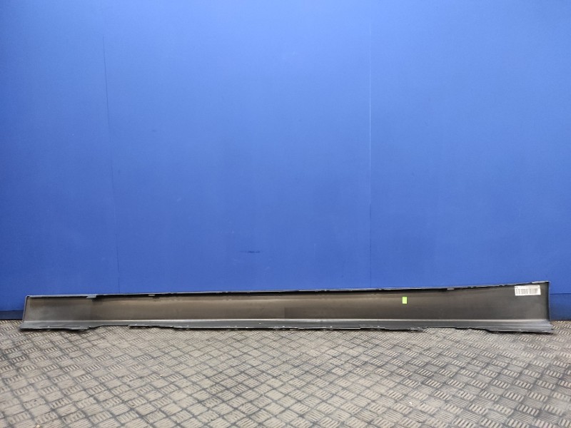 Recambio de estribo para bmw serie 3 lim. (f30) referencia OEM IAM 51777256912  