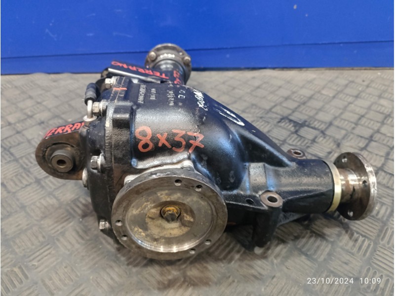 Recambio de diferencial delantero para nissan terrano/terrano.ii (r20) 2.7 turbodiesel referencia OEM IAM 38511G23007  383516230