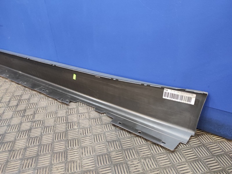 Recambio de estribo para bmw serie 3 lim. (f30) referencia OEM IAM 51777256912  